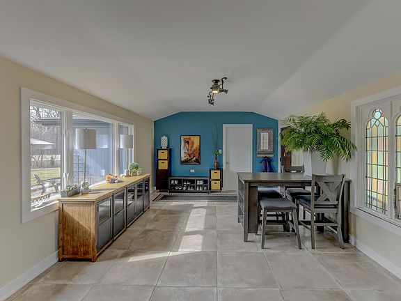 5th image of 712 Gardner Rd