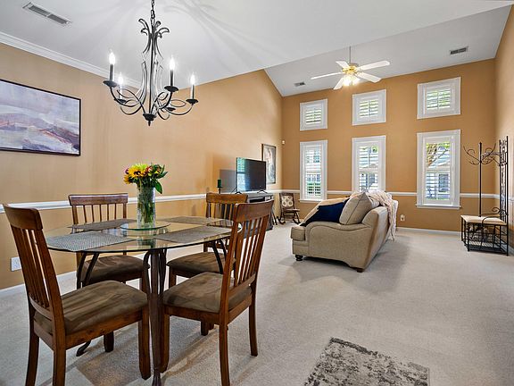 4th image of 104 Sunnyside Way