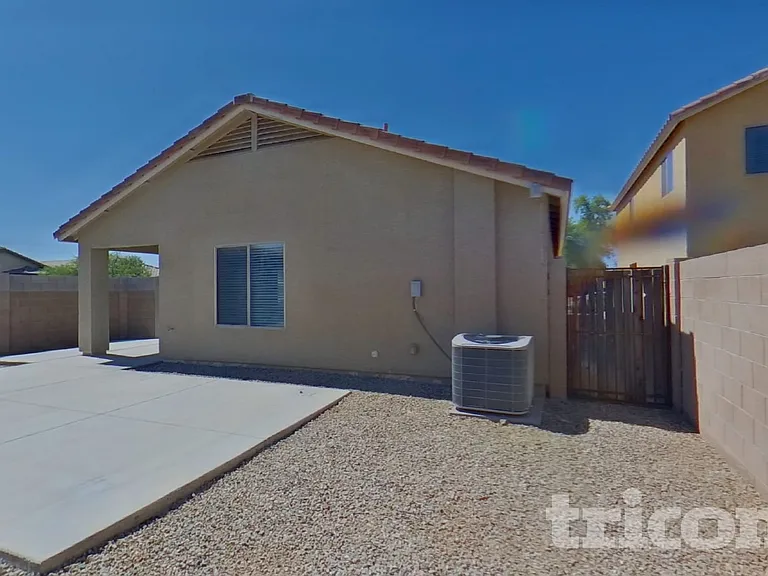 39964 W Sanders Way — Photo 15