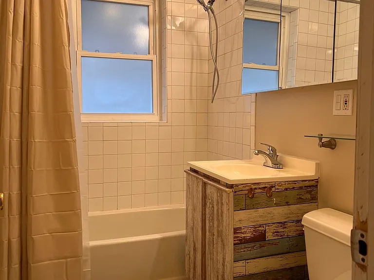 936 W Agatite Ave #2RE — Photo 18