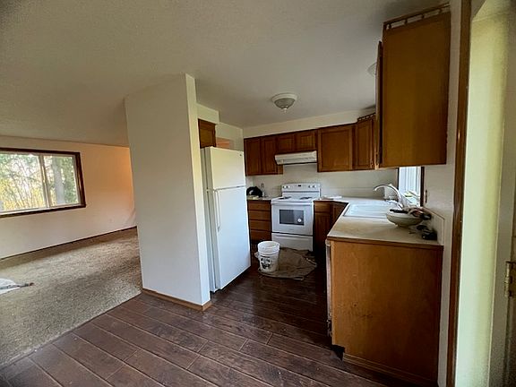 3rd image of 6114 83rd Ave NE