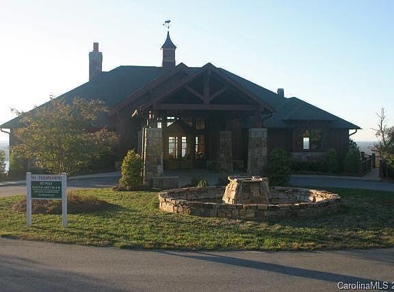 3rd image of 1613 Rocky Cove Ln