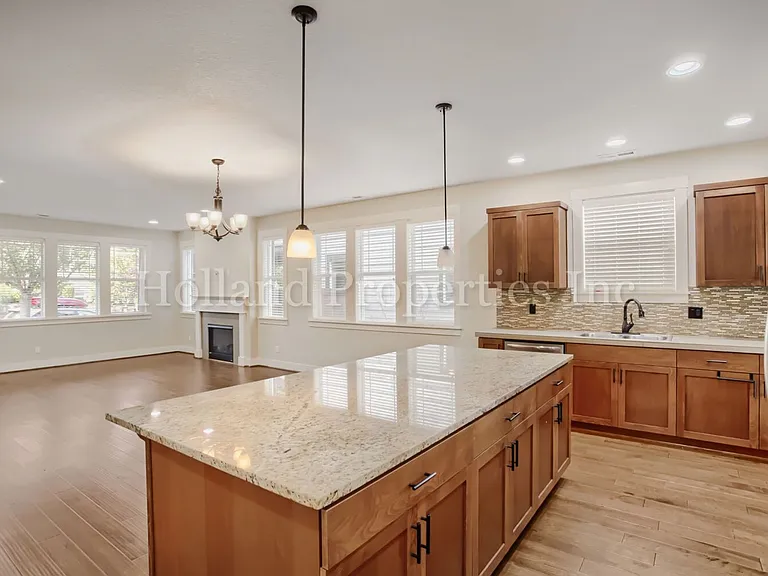 14695 NW Cosmos St — Photo 8