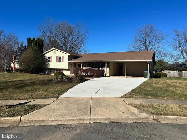 2502 E Meredith Dr, Vienna, VA 22181