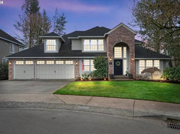 5404 Denton Dr, Lake Oswego, OR 97035