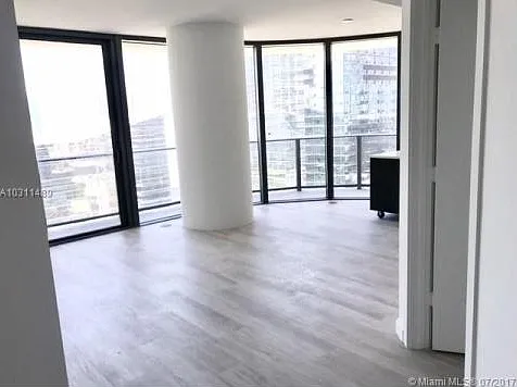 55 SW 9th St #21A — Photo 8