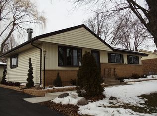 W178N8839 Queensway St, Menomonee Falls, WI 53051