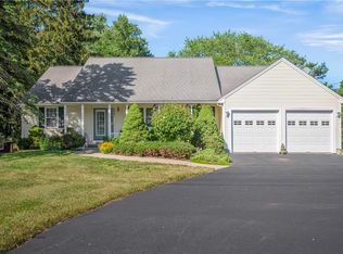 2985 Mendon Rd, Cumberland, RI 02864