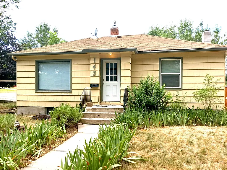 1431 S Manitou Ave — Photo 1