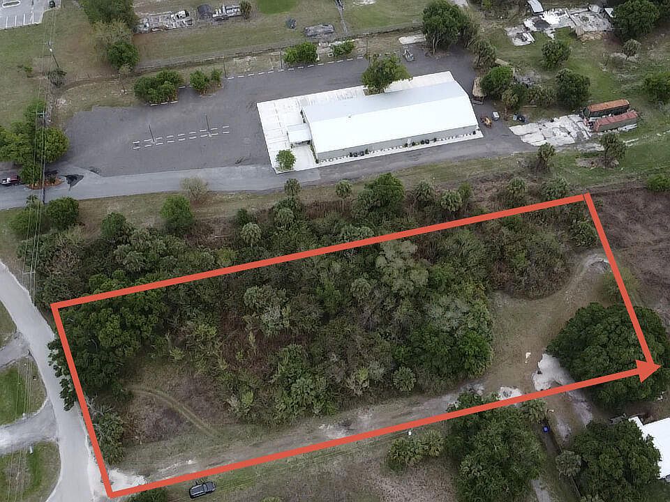 2nd image of 813 SW 2nd Street
