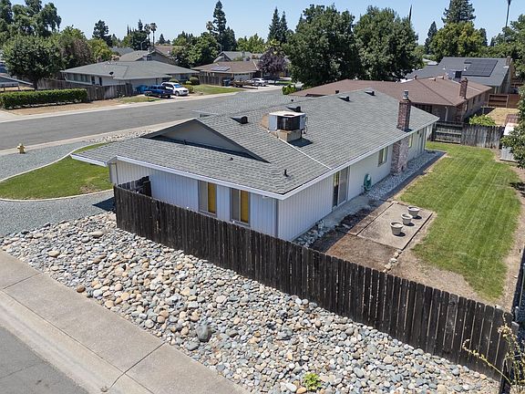 5th image of 1731 Reagan Way