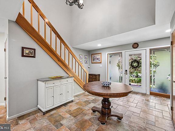 4th image of 11 Rancocas Ln