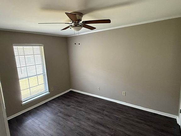 5th image of 900 Mountain Creek Rd APT G99
