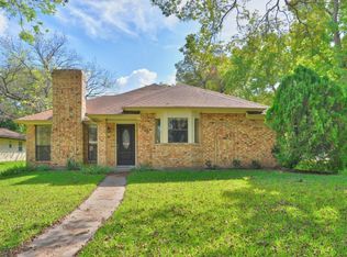 1628 Enchanted Ln, Lancaster, TX 75146