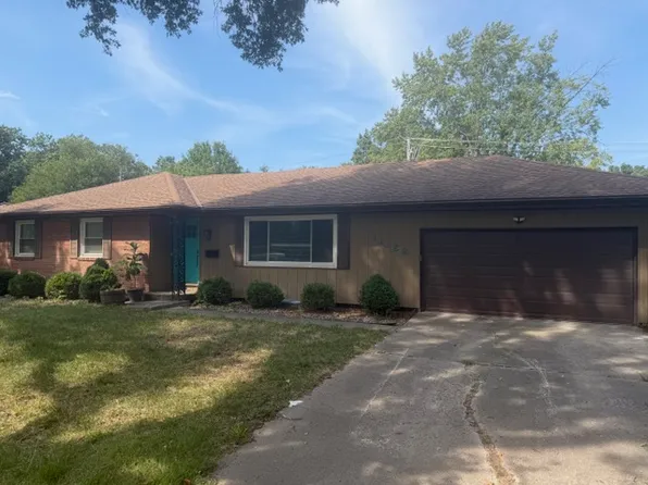 11162 Walnut St, Kansas City, MO 64114