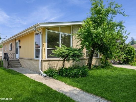 9011 Menard Ave, Morton Grove, IL 60053
