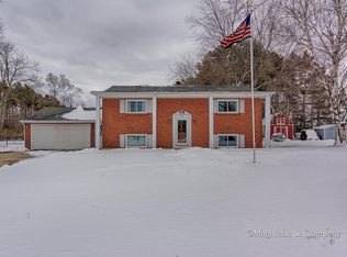 356 Fair Lane Dr NW, Sparta, MI 49345