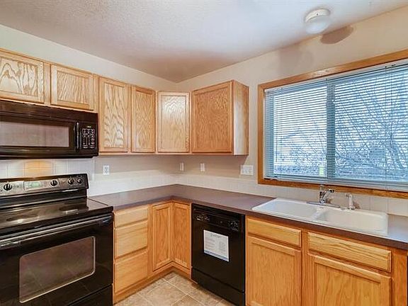 3rd image of 457 Lara Ct
