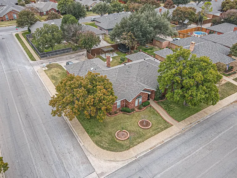 4601 Cherrywood Dr — Photo 31