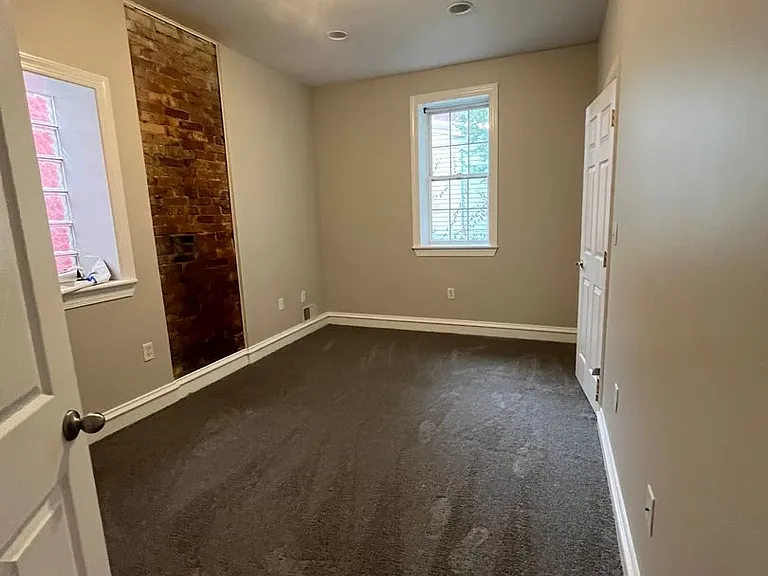 2128 Carey Way — Photo 12