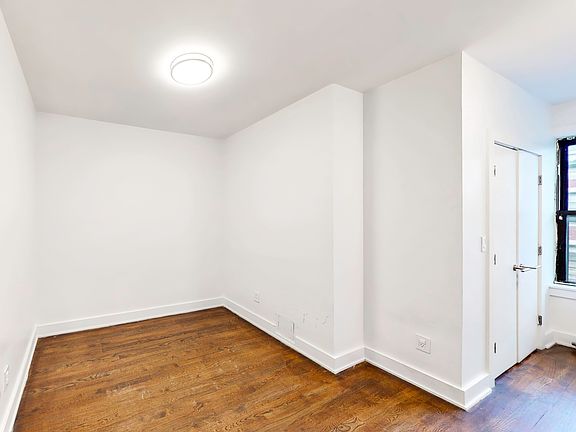 5th image of 2504 44th St APT 2