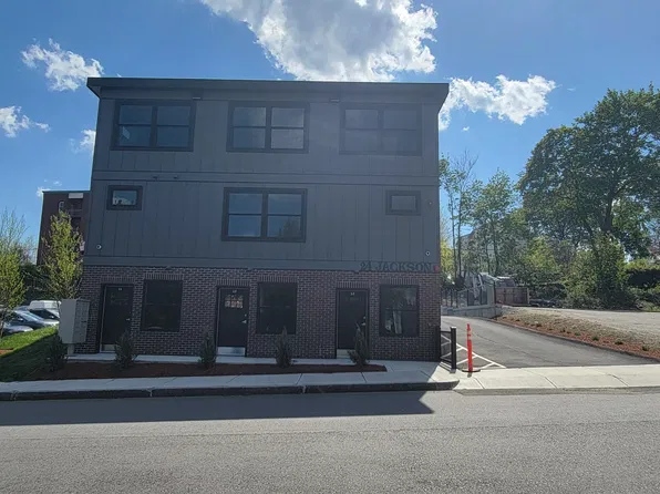 24 Jackson St Unit 11, Worcester, MA 01608