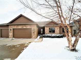 8413 S Copper Ridge Rd, Sioux Falls, SD 57108