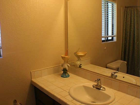 5th image of 1241 River Bluff Dr