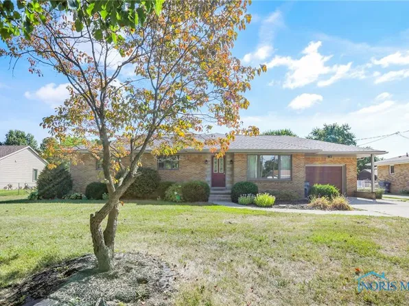 143 S Berlin Ave, Oregon, OH 43616