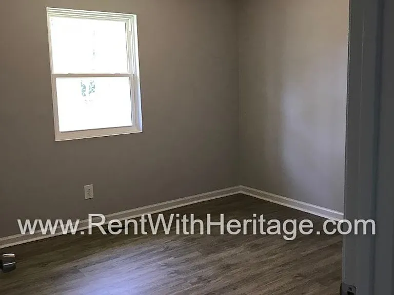 1709 Nutmeg St — Photo 15