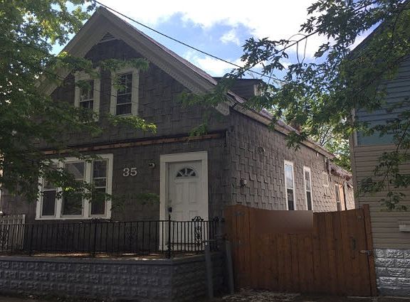 2nd image of 35 Concord St