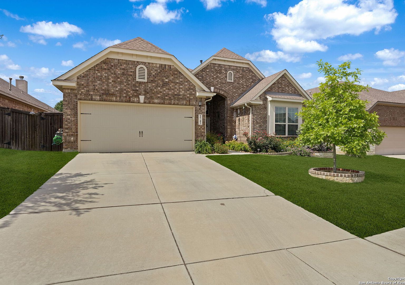 9743 Monken, Boerne, TX 78006 | Zillow