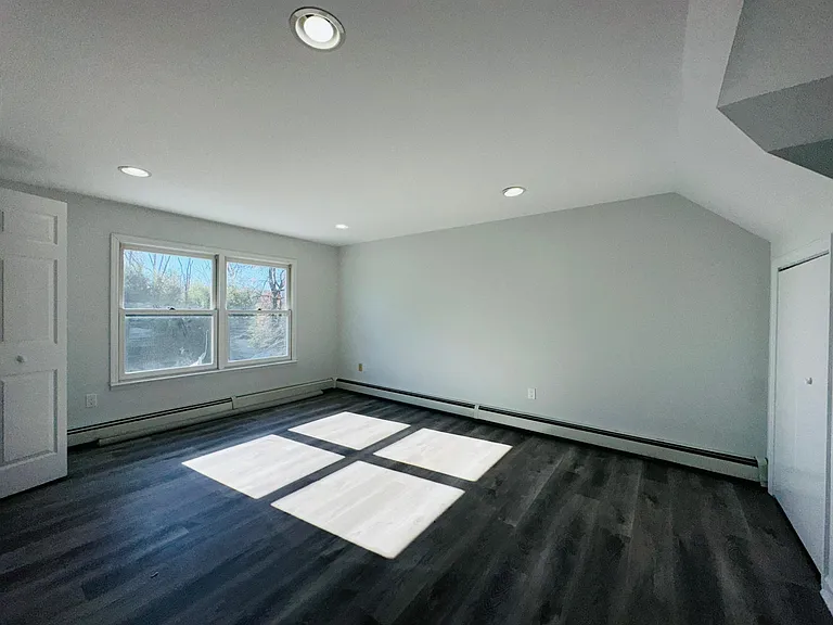 79 Hawkins Ave — Photo 27