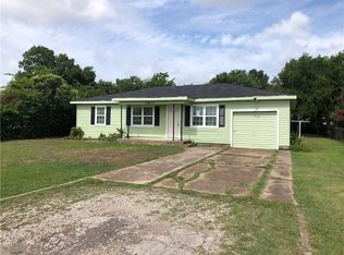 3811 Criswell Dr, Lancaster, TX 75134