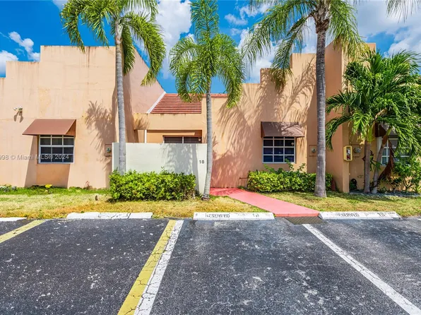 10300 SW 154th Circle Ct APT 18, Miami, FL 33196