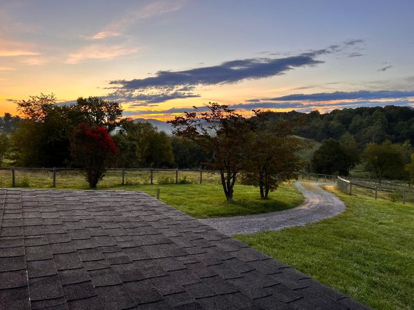 10696 Lee Hwy, Fincastle, VA 24090
