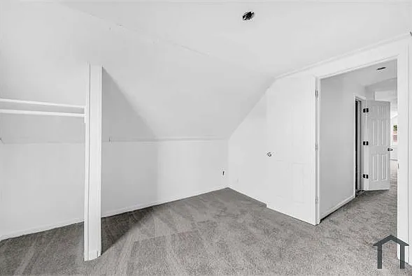 3583 W 105th St — Photo 5