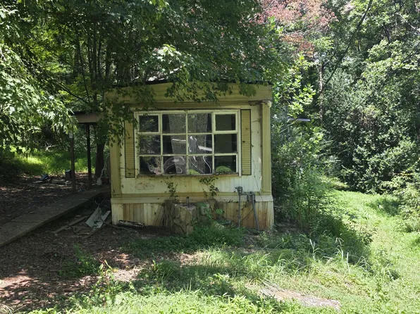 208 Us Highway 70 SW, Hildebran, NC