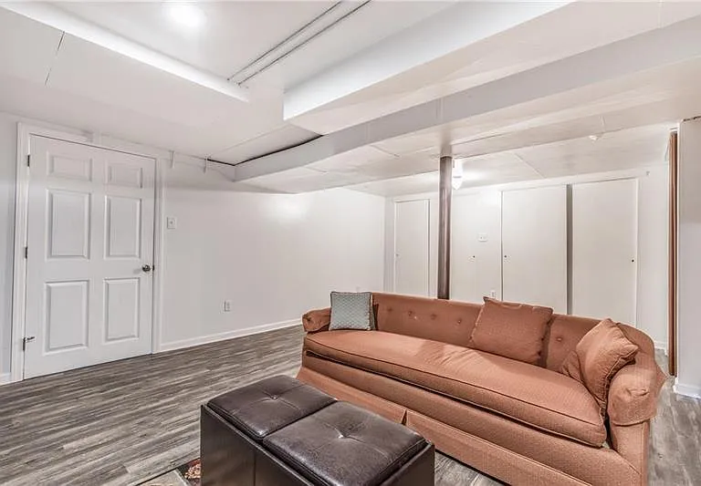322 Iroquois Ave — Photo 17