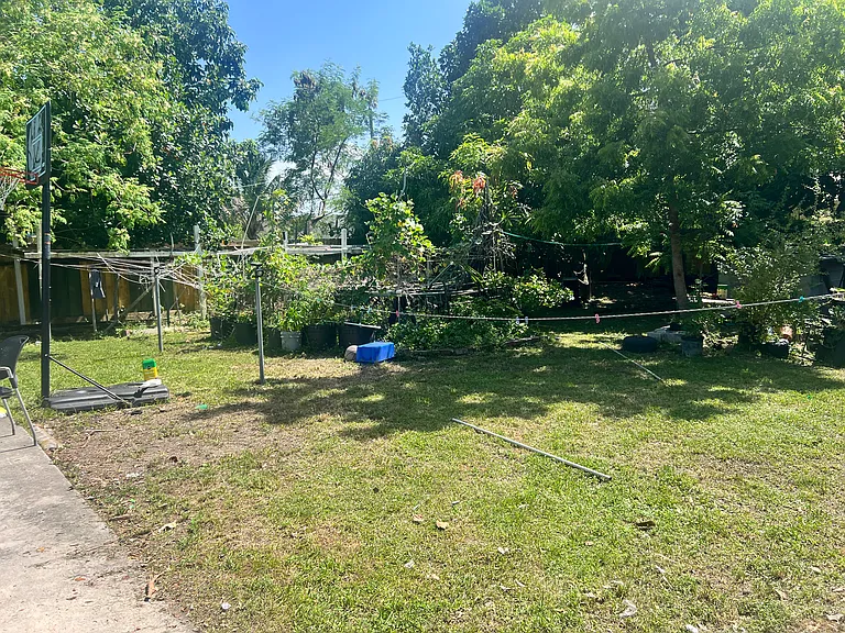 106 NW 8th Ave — Photo 11