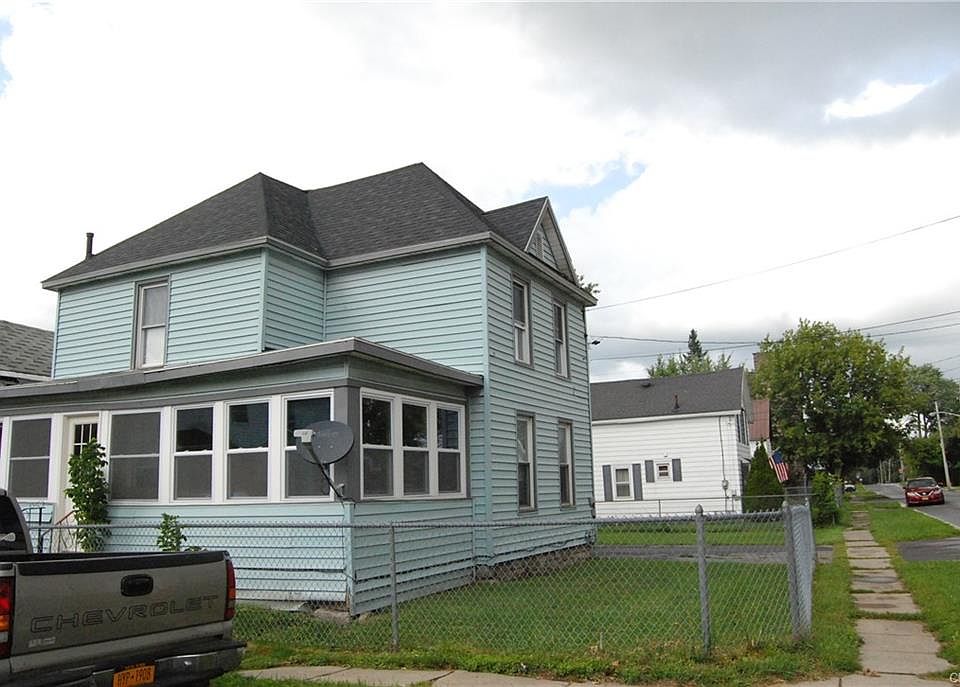 1st image of 502 Binsse St