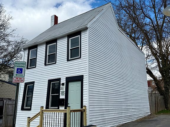 2nd image of 37 E Filbert St