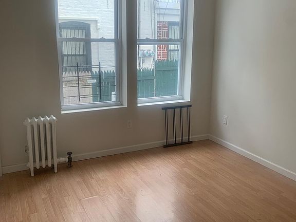 2nd image of 122 Bay 38th St APT 2