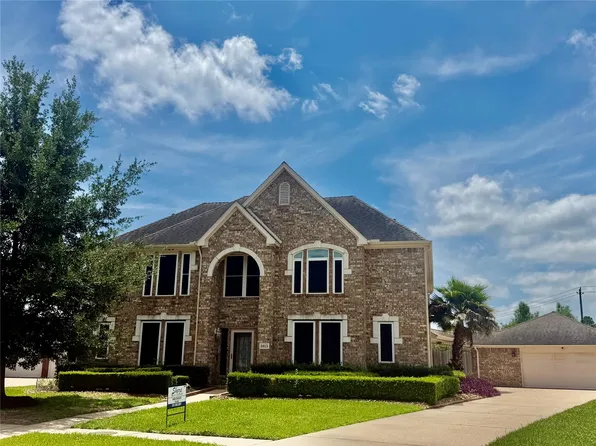 3613 Knotty Pine Cir, Pearland, TX 77581