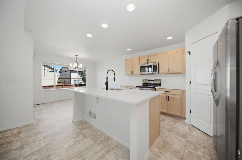 1812 Twilight Glow Dr
