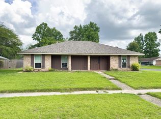 7457 Director Dr, Baton Rouge, LA 70817