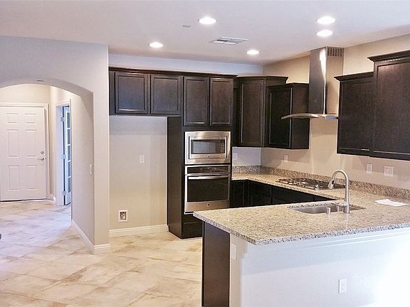 5th image of 857 Angus Ave #142