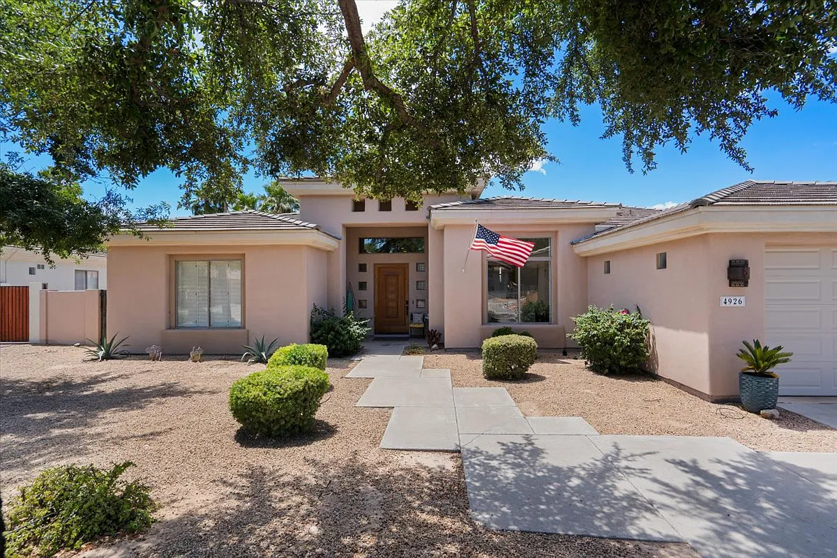 4 bed, 3418 sqft, $7,500 — Photo 1