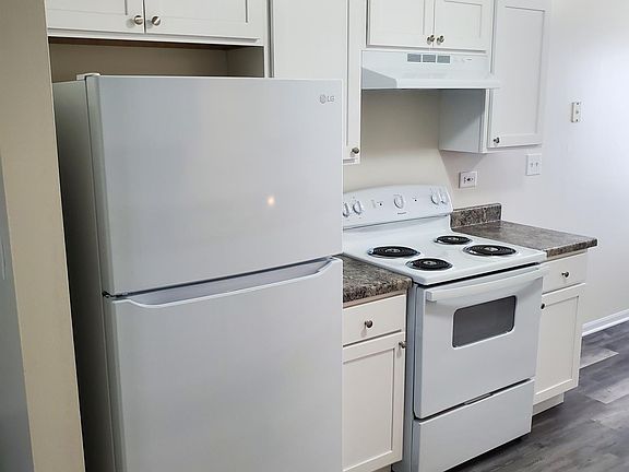 2nd image of 14013 S Kelly Ave