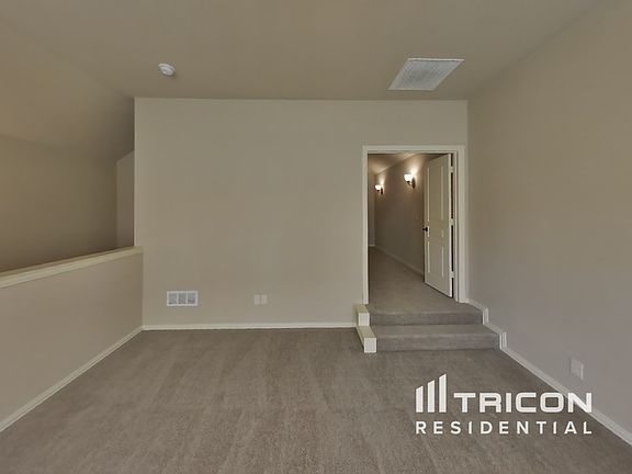 4th image of 1120 Marigold Dr